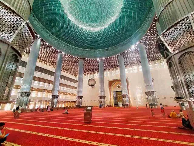 Masjid Istiqlal Jakarta-Mosque Istiqlal Jakarta