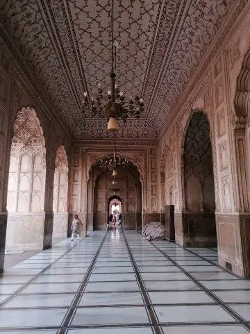Badshahi Mosque — photo 3